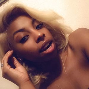 Meet your Posher, Alisha